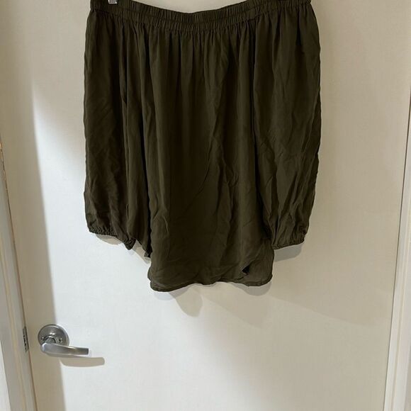 SPLENDID Green Casual Off Shoulder Top 3/4 Sleeves small - Picture 3 of 5